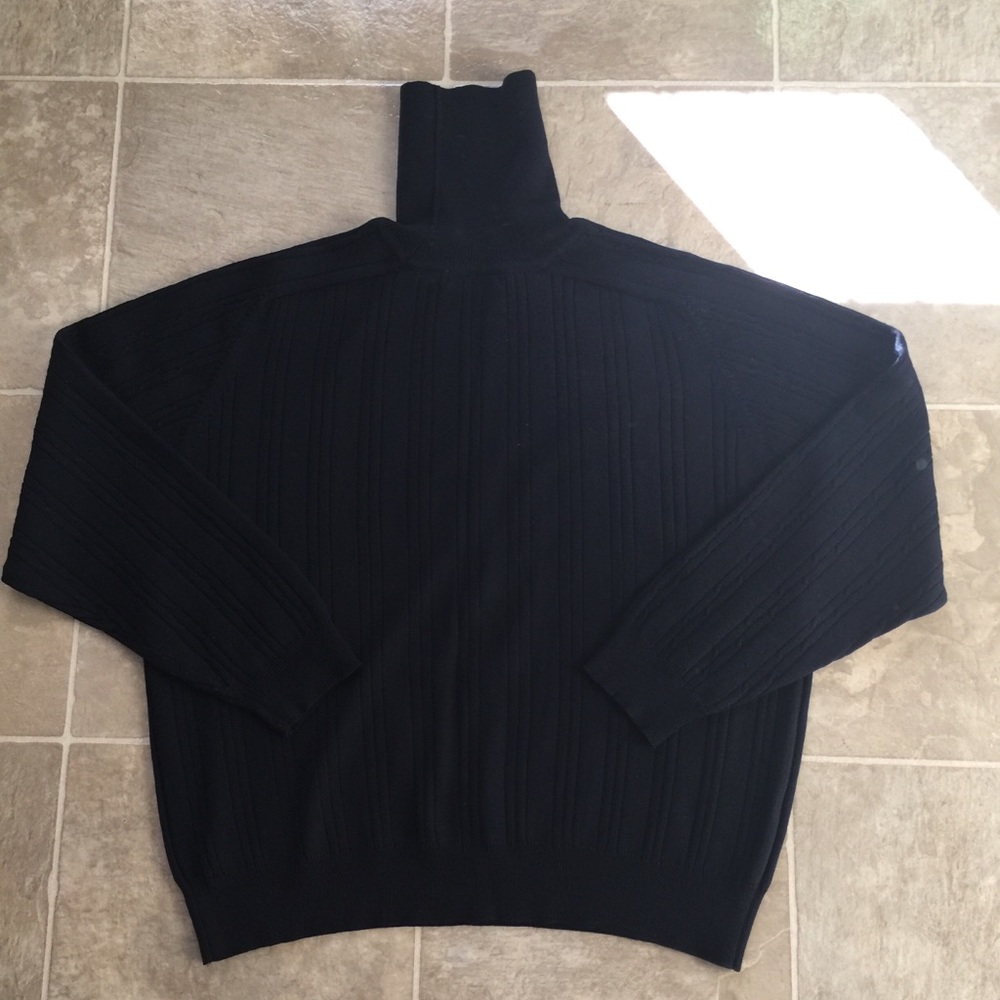Liz Claiborne, Navy Blue Turtleneck Sweater!